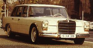 MERCEDES 600