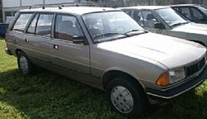 PEUGEOT 305 FL1