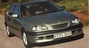 TOYOTA Avensis